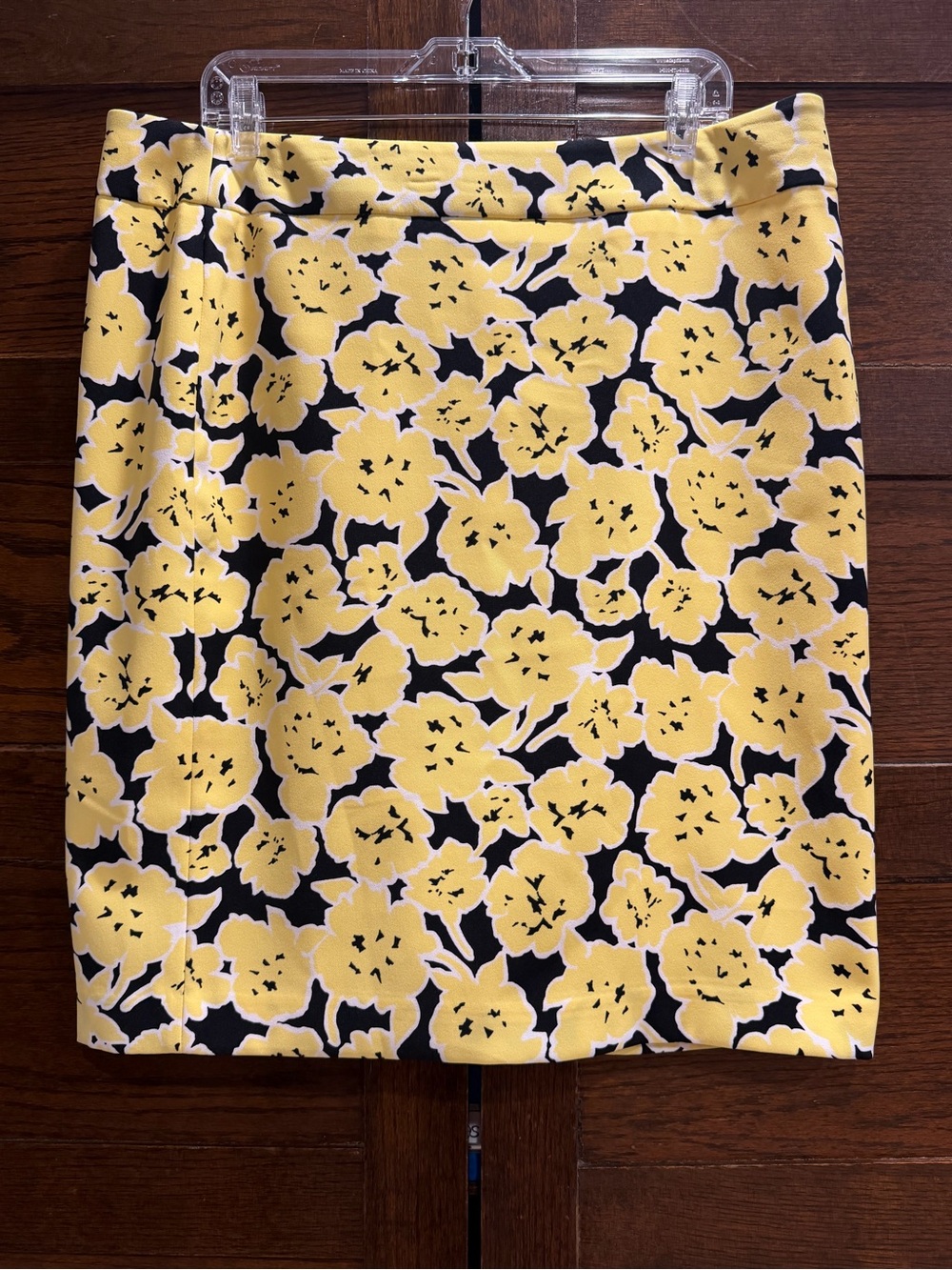 Nine West 16 Yellow black Floral Mini pencil Skirt fully lined back zip graphic